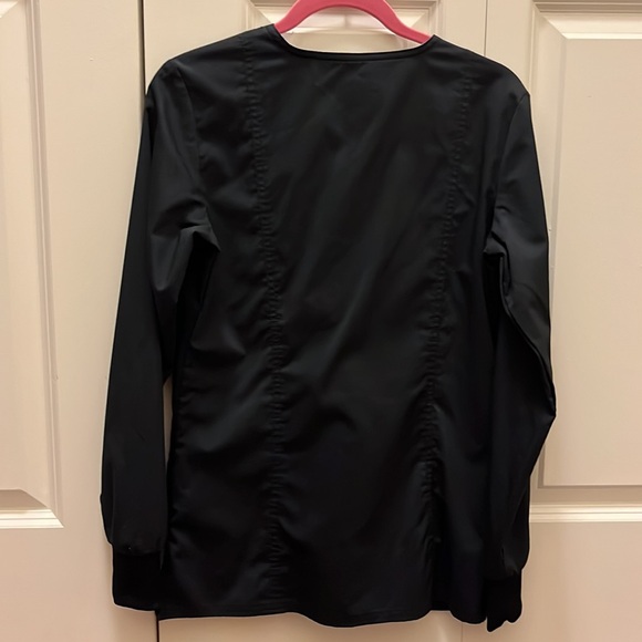 Cherokee Long Sleeve Black Scrub Top - Picture 5 of 6